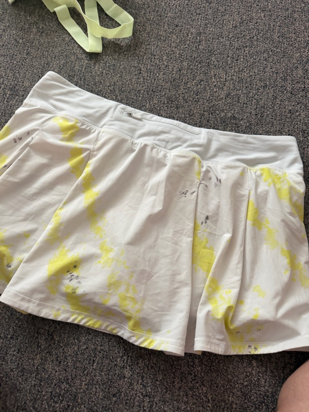 Lululemon Court Rival Skirt Size 14 White Yellow Print Tennis